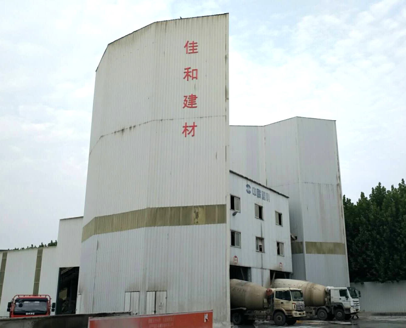 1-20101221411L21.jpg